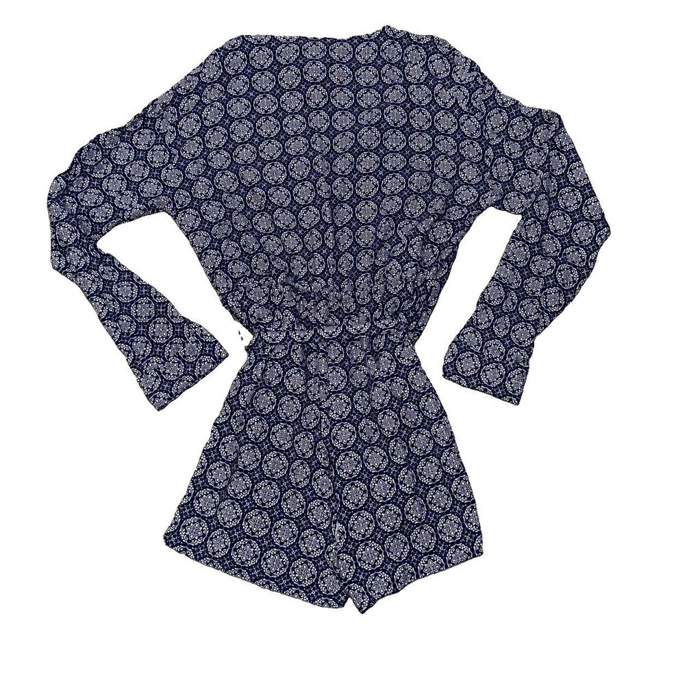 Lulus Romper Womens M Navy White Geometric Long Sleeve Belted NWT - Picture 3 of 8